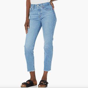 Levi’s Wedgie Straight Leg Jeans Medium Wash Raw Hem